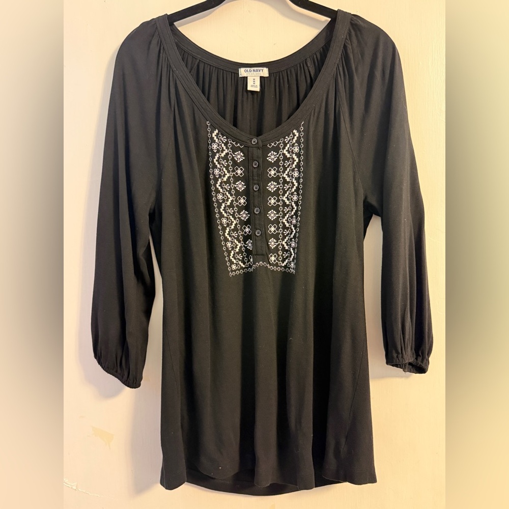 Old Navy - Black Women's Peasant-Style Top with White Embroidery (EUC)
